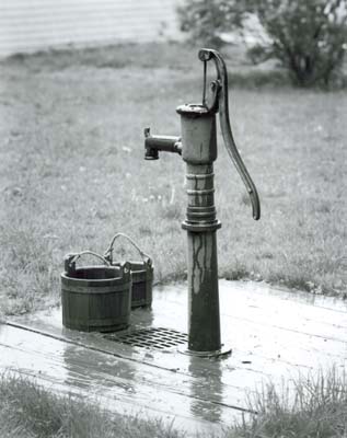 106B: Water Pump, Spencer Peirce Little Farm